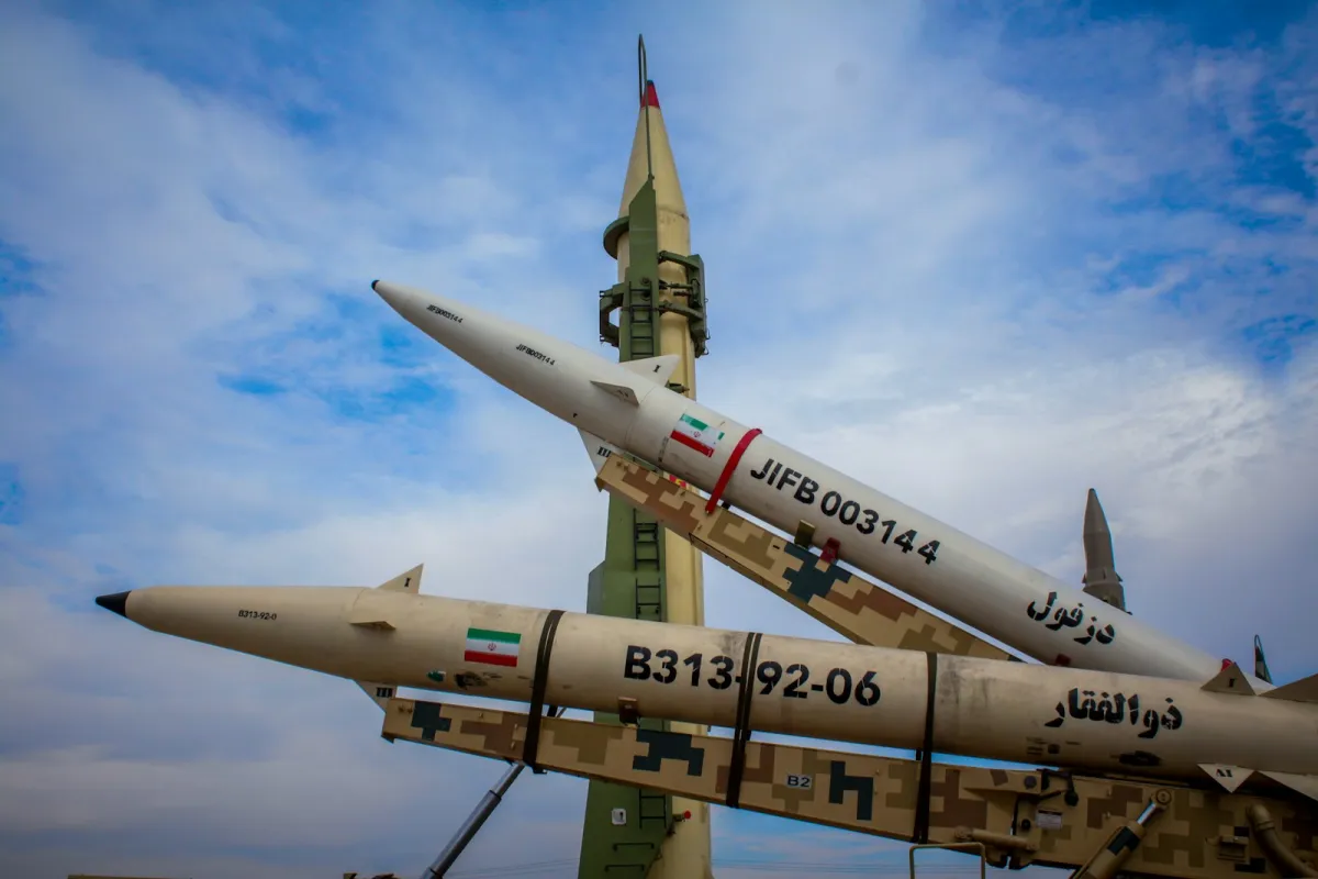 Ziemeļkoreja pirmdien raidījusi vairākas ballistiskās raķetes Austrumjūras virzienā