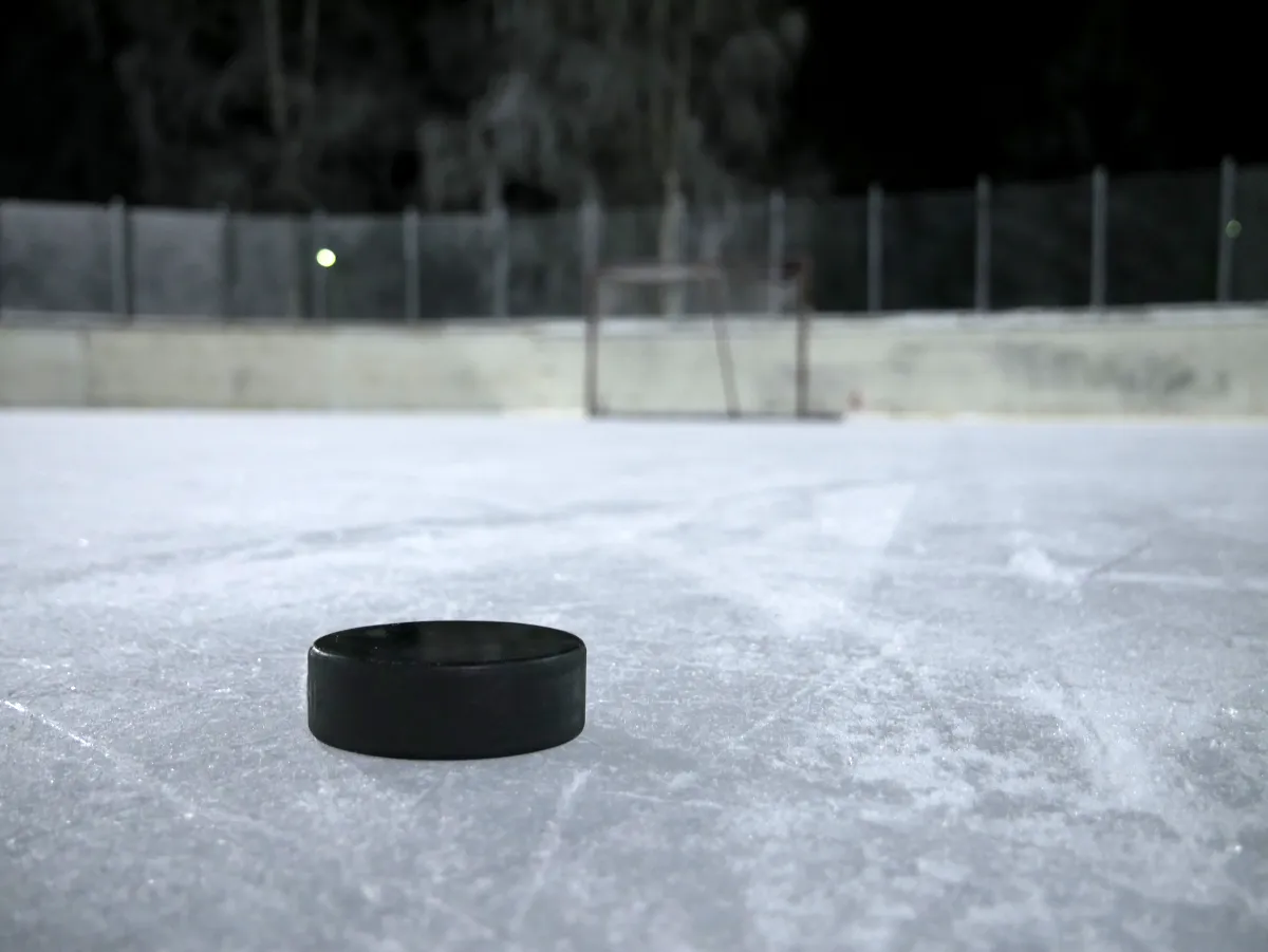 Flyers ar 1:4 zaudē Hurricanes un sezonu sāk ar septiņām spēlēm bez uzvaras – kluba antirekords