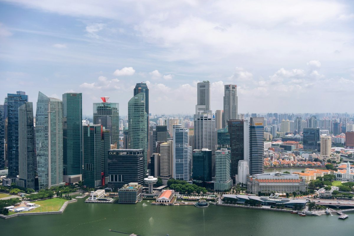 Singapūrā gaisa kvalitāte visā salā noslīd līdz neveselīgam līmenim Indonēzijas ugunsgrēku dūmu dēļ