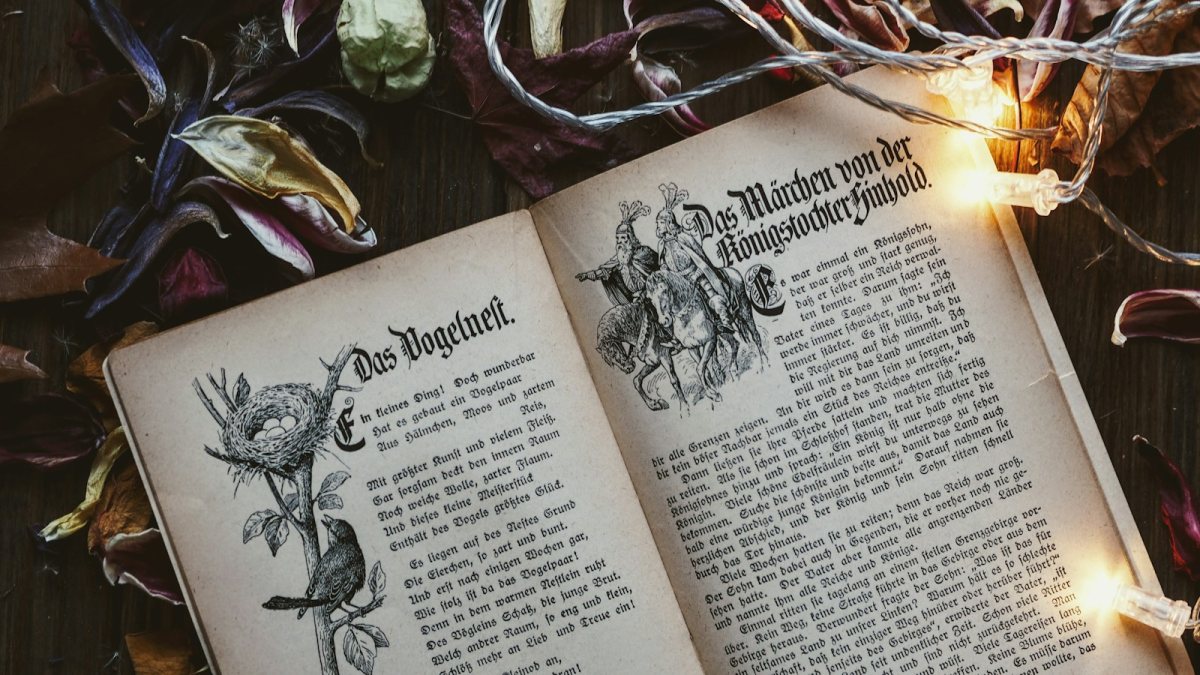 Aspazijas mājā Jūrmalā piektdien atklās Roberta Rūrāna "Gredzenu pavēlnieka" iedvesmoto izstādi "Isildura lāsts"