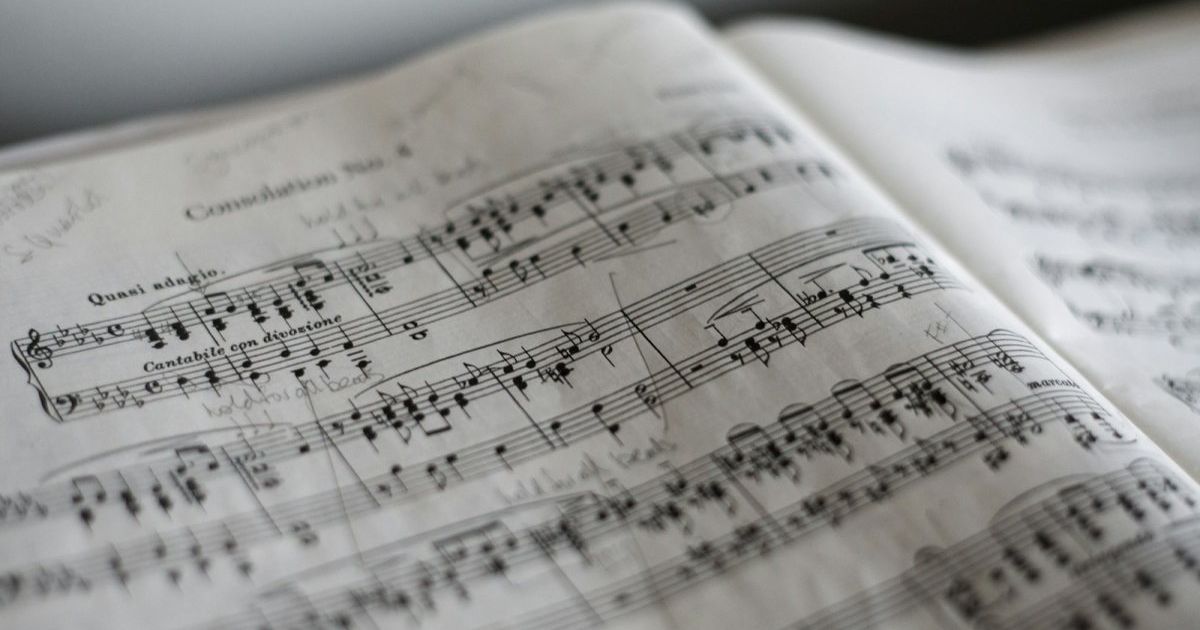 Valdība plāno 2028. gada Dziesmu un deju svētkiem pārdalīt 12,17 miljonus eiro