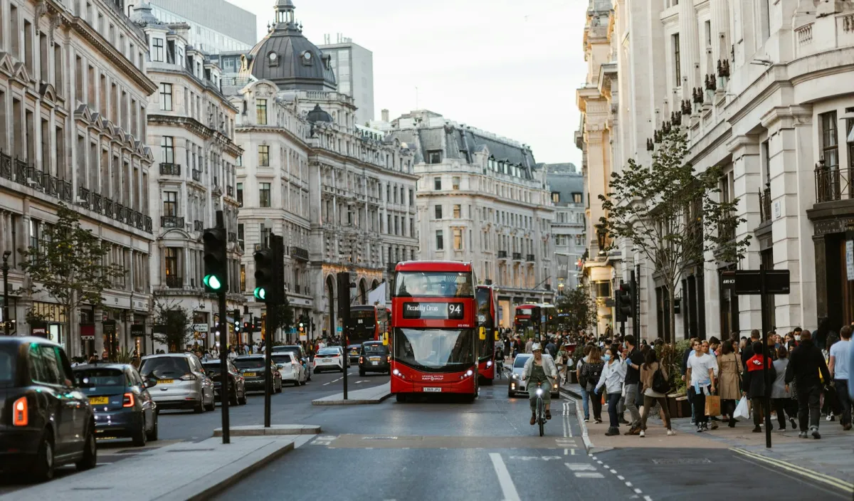 Uber un Ķīnas Pony.ai tuvākajās nedēļās sāks testēt robottaksometrus Londonā