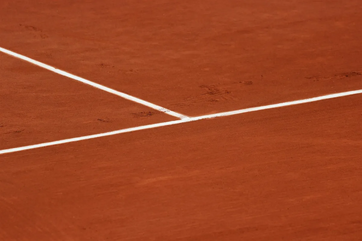 Mannarino Šanhajā ar 6:1, 4:6, 6:3 izslēdz pasaules septīto numuru Cobolli