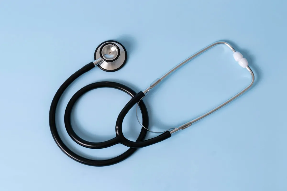 Sestdien LU medicīnas studenti 10 pilsētās aicina uz vēža skrīningu «Latvija, atver vēstuli!»