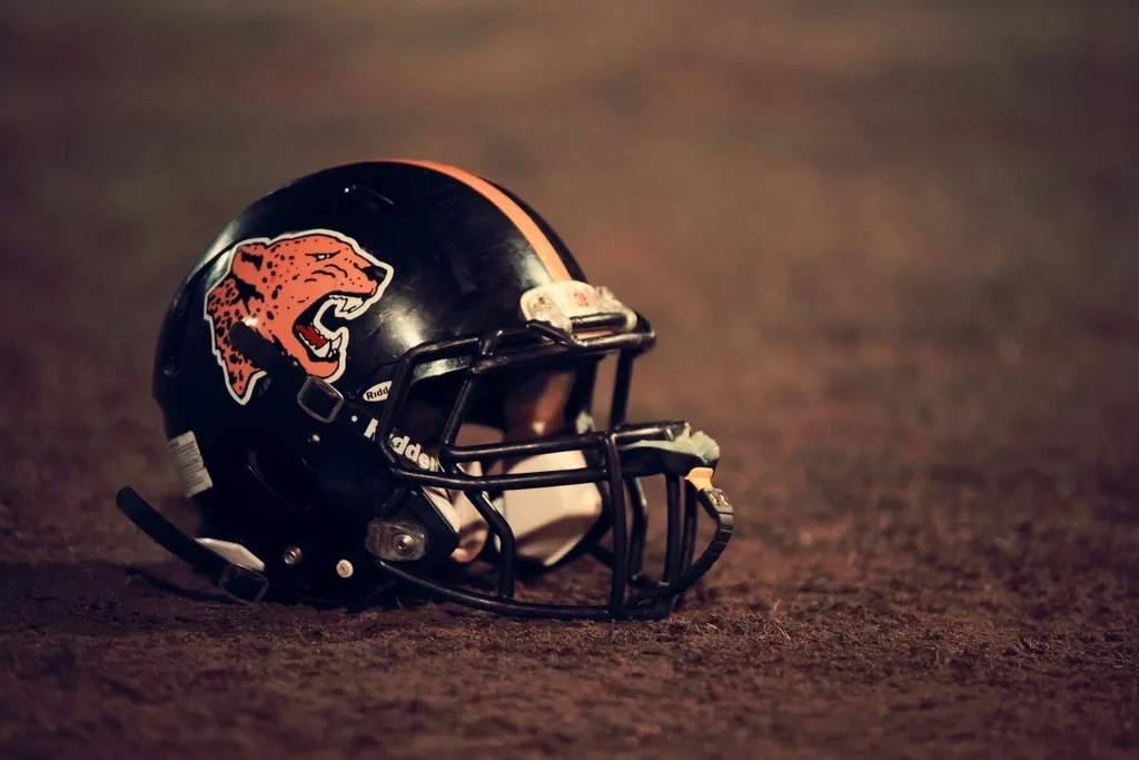 86 gadu vecumā miris NFL leģenda Maiks Ditka – «Bears» Super Bowl treneris un Slavas zāles uzbrucējs