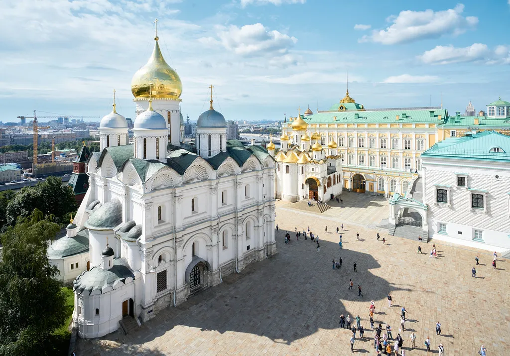 Putins Trampam: tūlītēja Ukrainas miera sarunu atsākšana ir mazticama pēc dronu uzbrukumiem Maskavai