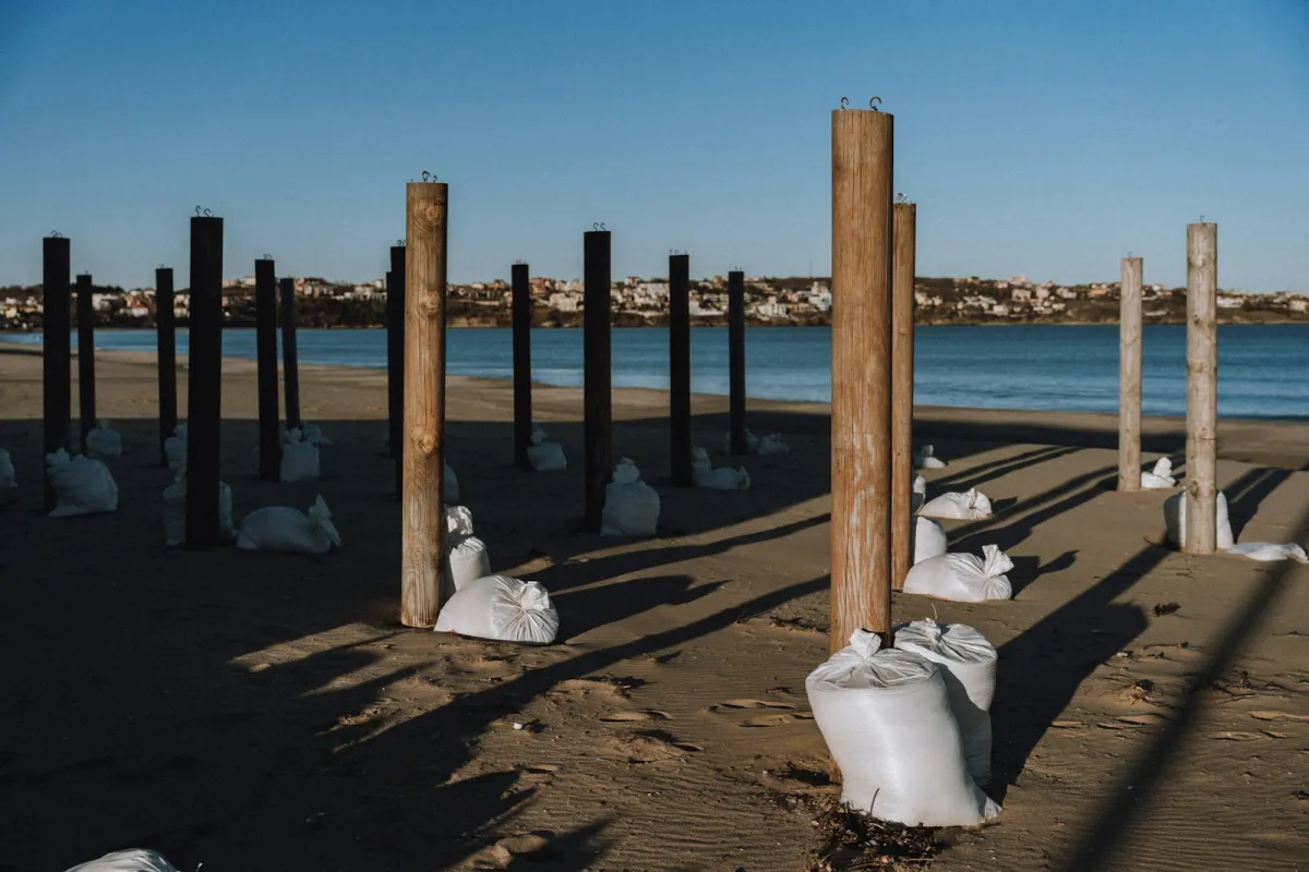 Newport Beach izsludina ārkārtas stāvokli pēc Rachel uzplūdu plūdiem Balboa pussalā