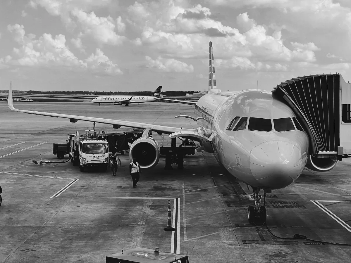 airBaltic ziemas sezonā no Rīgas atceļ lidojumus uz pieciem galamērķiem; biežums samazinās četros maršrutos